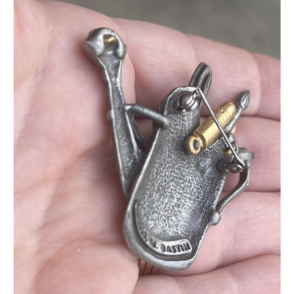 Vintage Pewter Brooch Pin Garden Water Can Paint Brushes Signed M. Basting 1999 - Picture 8 of 9